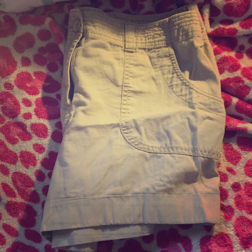 Khaki loft shorts